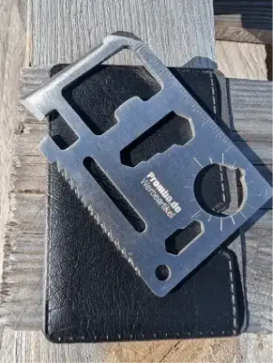 Klein, praktisch, unentbehrlich: Das Multitool mit individueller Gravur! - Multitool mit effektvoller Gravur als Werbegeschenk 