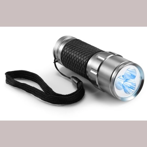 LED Taschenlampe inkl. Batterien
